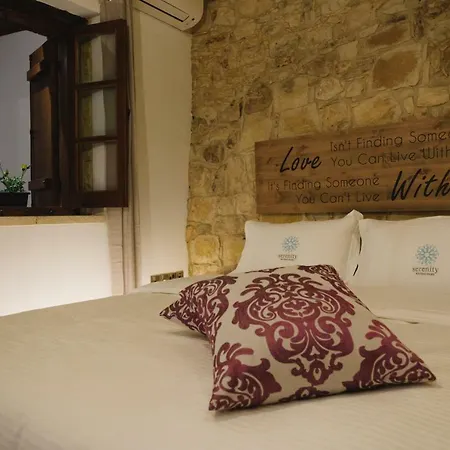 Serenity Boutique House *