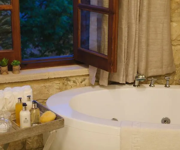 Serenity Boutique House *