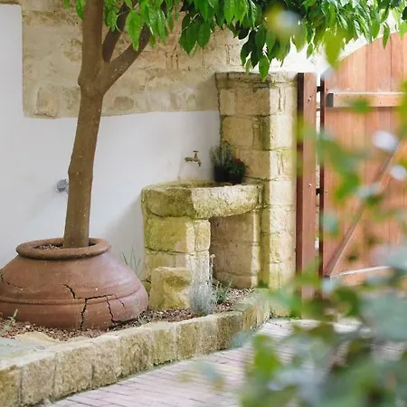 Serenity Boutique House