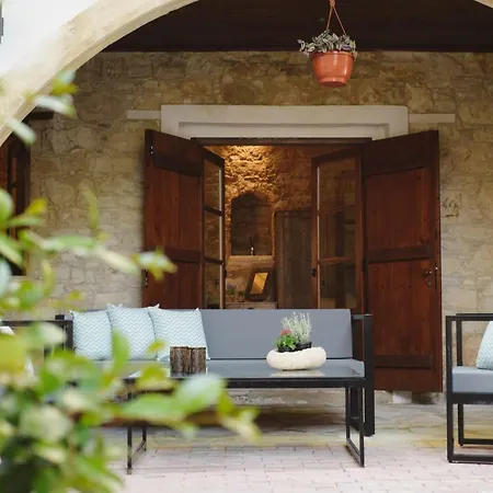 Serenity Boutique House Villa *