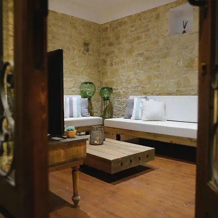 Serenity Boutique House