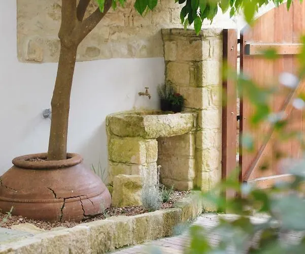 Serenity Boutique House